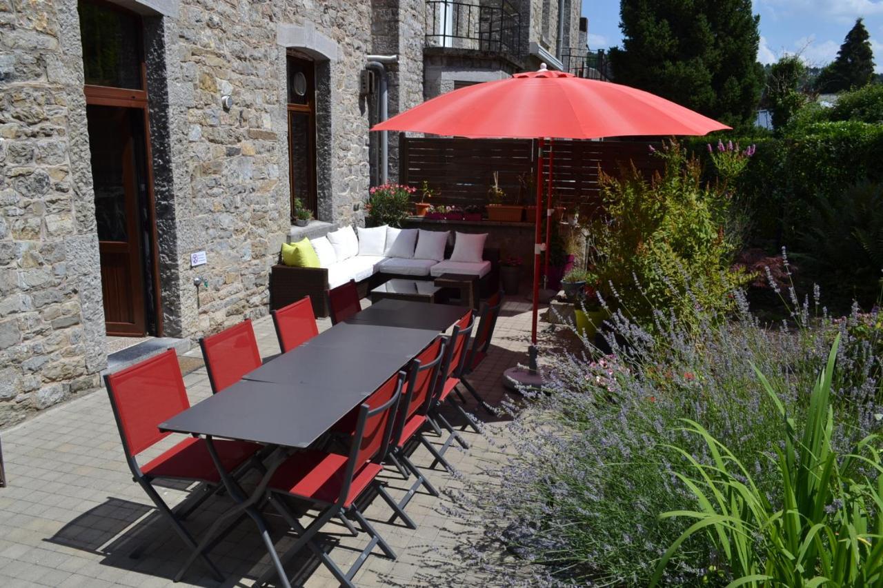 Au Plaisir Hotell Hastiere-par-dela Exteriör bild