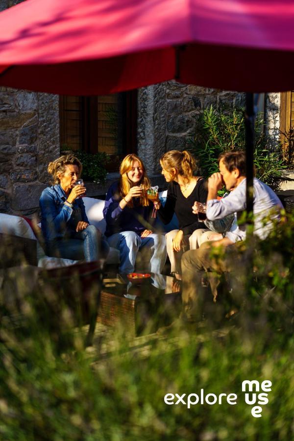 Au Plaisir Hotell Hastiere-par-dela Exteriör bild
