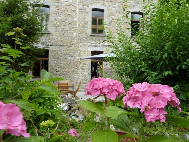 Au Plaisir Hotell Hastiere-par-dela Exteriör bild