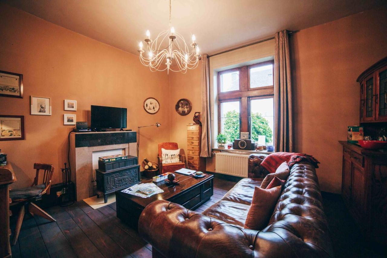 Au Plaisir Hotell Hastiere-par-dela Exteriör bild